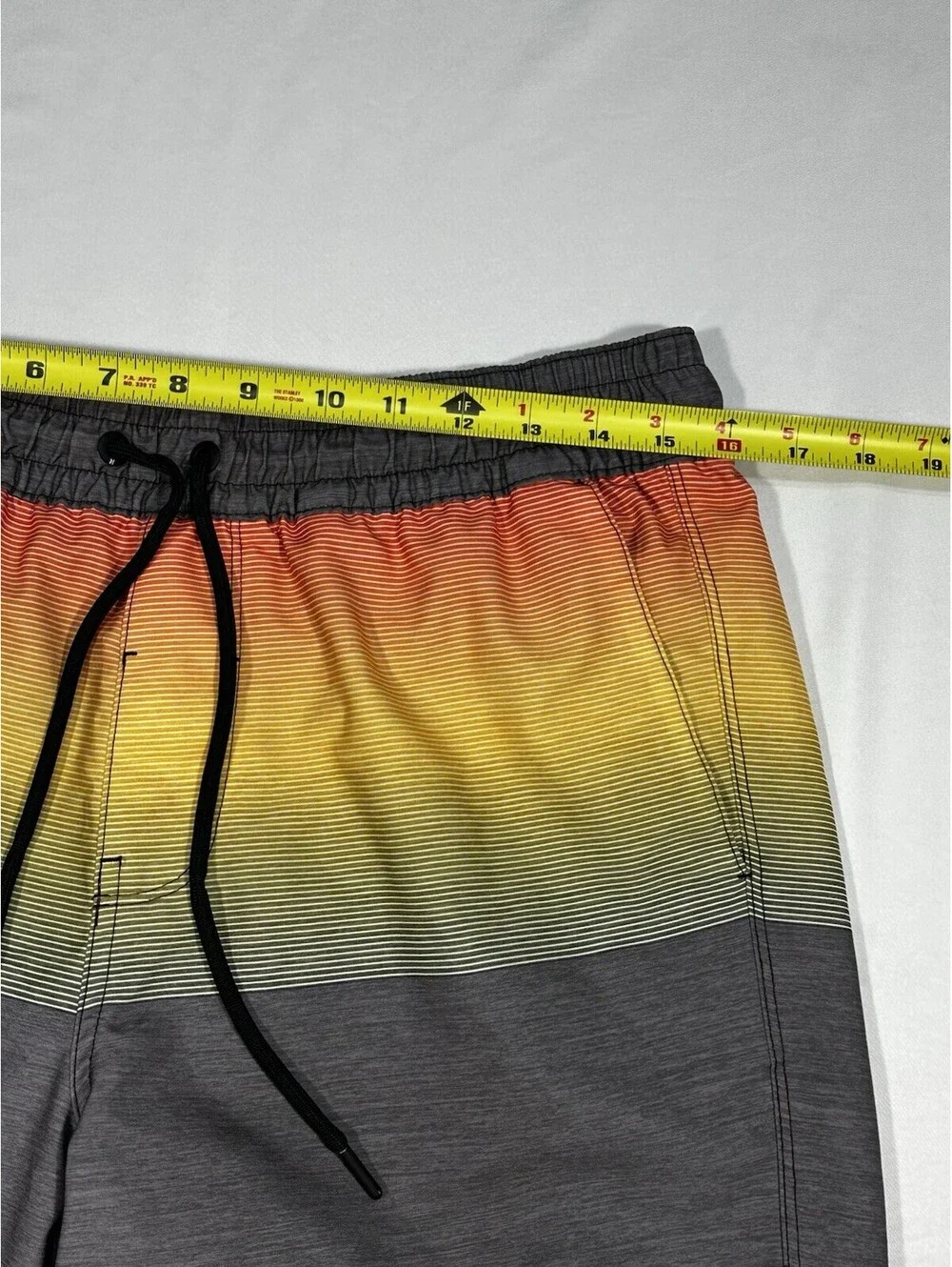Hurley beach mention •inseam
